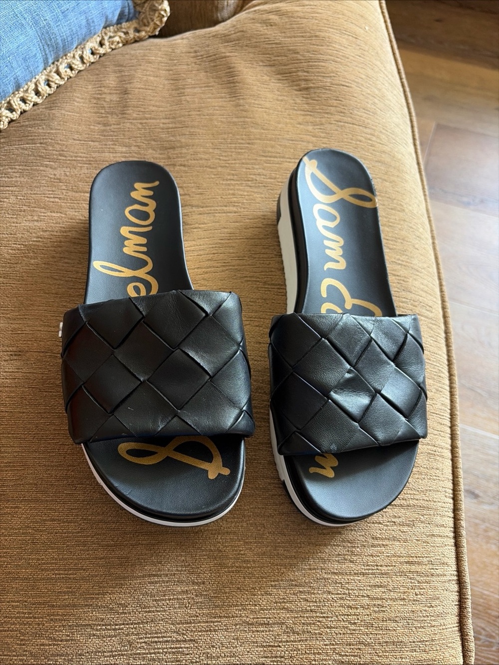 Sam Edelman Black Woven Slide Sandals size 8 EUC